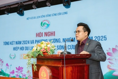 https://tinhot24h.vercel.app/vi-sao-du-khach-phai-xin-thi-thuc-roi-khoi-dao-phu-quoc.html
