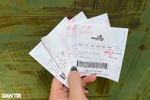 https://tinhot24h.vercel.app/danh-tính-người-đàn-ông-trúng-vietlott-186-tỷ-đồng.html